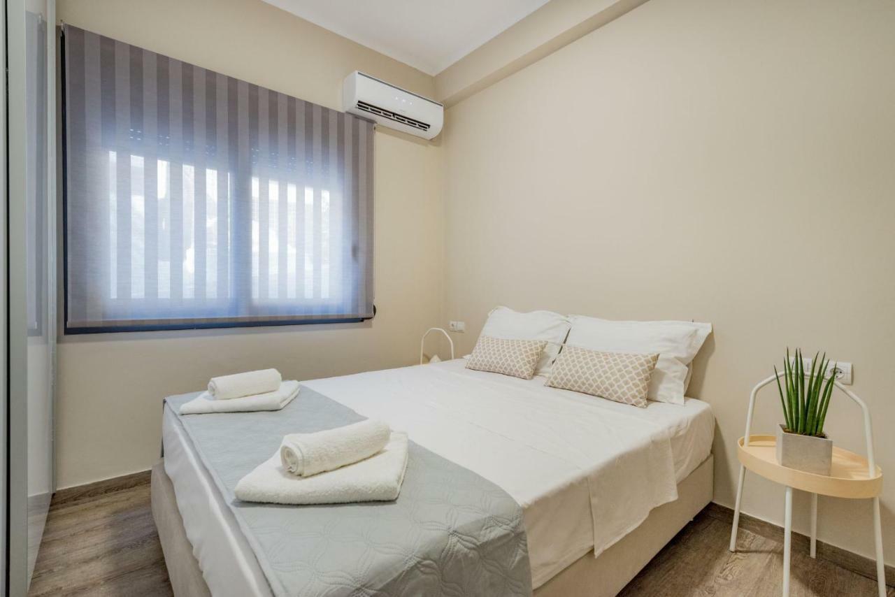 Stylish & Bright Apartment In The City Centre Zakynthos Exterior foto
